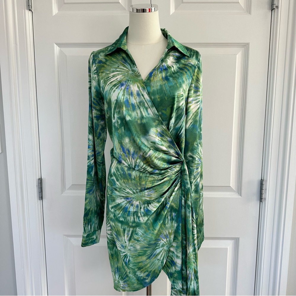 LUXXEL Tropical Oasis Satin Wrap Long Sleeve Tie-Waist Party Mini Dress Size M